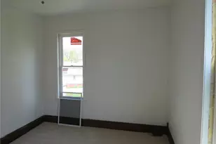 1250 Summerlea Ave, Washington, PA 15301 - Photo 16
