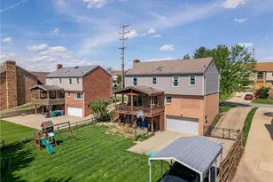 540 Robin Dr, Scott Township, PA 15220 - Photo 2