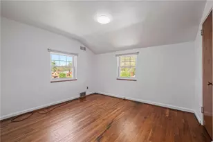 964 Roland Rd, Wilkins Township, PA 15221 - Photo 14