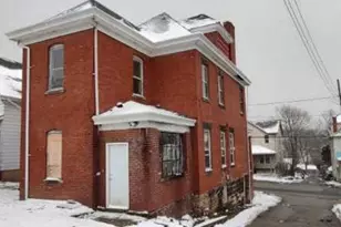249 W Hallam Ave, Washington, PA 15301 - Photo 2