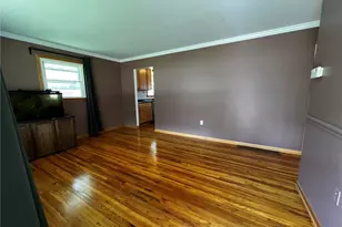 2406 Marion St, Hopewell Township, PA 15001 - Photo 2