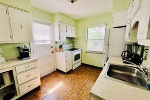 1376 Hamilton Rd, Pittsburgh, PA 15234 - Photo 4