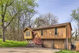 125 Shenandoah Dr, Pittsburgh, PA 15235 - Photo 2