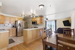 42 Manor Rd, Donora, PA 15033 - Photo 12