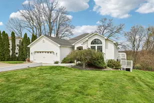 8 Leslie Dr, Mahoning Township, PA 16116 - Photo 2