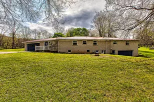 140 Keck Ln, Ruffs Dale, PA 15679 - Photo 1
