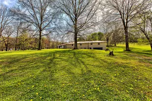 140 Keck Ln, Ruffs Dale, PA 15679 - Photo 2