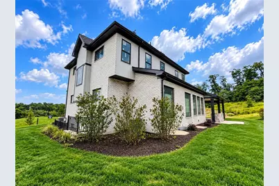 2210 Tree Top Lane, Pittsburgh, PA 15241 - Photo 4