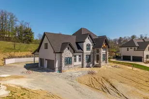 2210 Tree Top Ln, Pittsburgh, PA 15241 - Photo 4