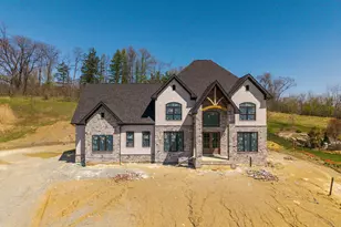 2210 Tree Top Ln, Pittsburgh, PA 15241 - Photo 2