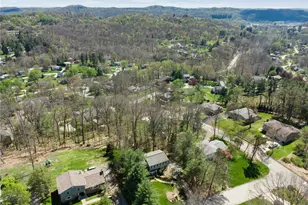 3902 Glencoe Ct, Murrysville, PA 15668 - Photo 2