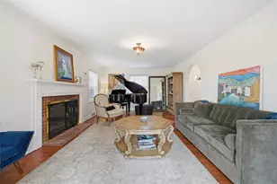 1067 Blackridge Dr, Blackridge, PA 15235 - Photo 4