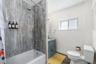 1907 Fox Wy, Pittsburgh, PA 15203 - Photo 10
