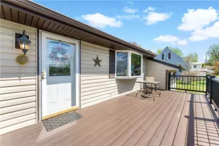 9 Midway Dr, Kennedy Township, PA 15136 - Photo 2