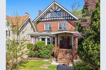 6728 Beacon St, Pittsburgh, PA 15217 - Photo 1
