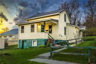 607 Devlin St, , PA 16641 - Photo 2