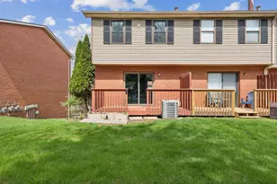 196 Woodhaven Dr, Seven Fields Boro, PA 16046 - Photo 24