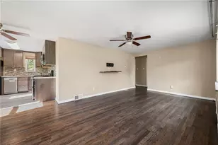 1059 Connor Rd, Pittsburgh, PA 15234 - Photo 2