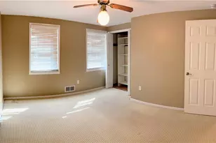 5176 Janie Dr, Pittsburgh, PA 15227 - Photo 18