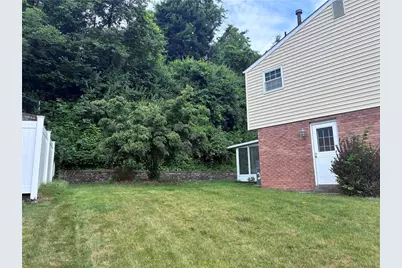 5176 Janie Dr, Pittsburgh, PA 15227 - Photo 32