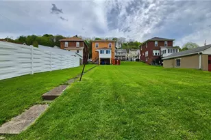 1104 Center Ave, Ellwood City, PA 16117 - Photo 4