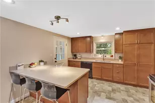 3271 Meadowbrook Dr, Murrysville, PA 15668 - Photo 4