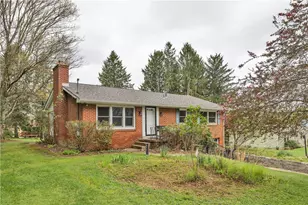 3271 Meadowbrook Dr, Murrysville, PA 15668 - Photo 2