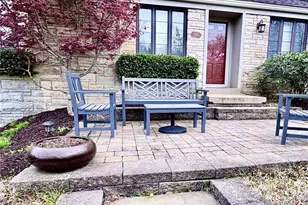 1515 Williamsburg Pl, Blackridge, PA 15235 - Photo 2