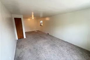 1043 Welfer St, Pittsburgh, PA 15217 - Photo 10