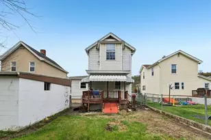 2112 Keystone Ave, Hempfield Township, PA 15601 - Photo 12