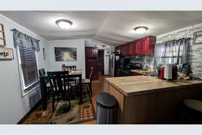203 Colvin Rd, Greensboro, PA 15338 - Photo 4
