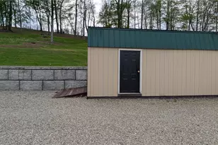 203 Colvin Rd, Greensboro, PA 15338 - Photo 18