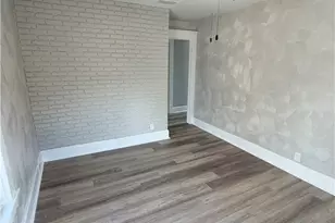 422 Glen Ave, Ellwood City, PA 16117 - Photo 6