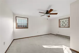 1460 Great Oak Dr, Scott Township, PA 15220 - Photo 18