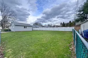 421 S Main St, Greenville Boro, PA 16125 - Photo 4