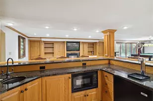 2102 Chablis Ct, Hampton, PA 15044 - Photo 36