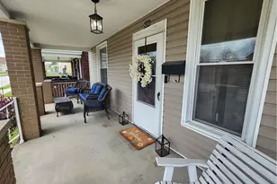 800 W Clayton St, New Castle, PA 16102 - Photo 2