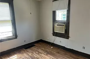 727 S 14th St, Monessen, PA 15062 - Photo 6
