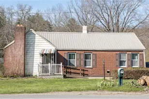 1971 Henderson Ave, Chartiers, PA 15301 - Photo 1