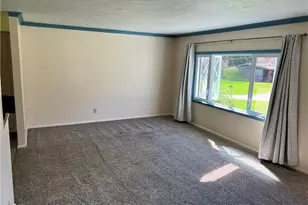 21 West Dr, West Salem Township, PA 16125 - Photo 4
