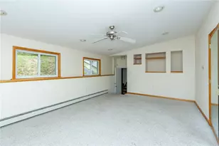 860 Parkview Dr, Westmont Hilltop School District, PA 15905 - Photo 6