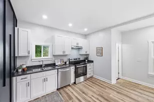 141 W 15th Ave, Homestead, PA 15120 - Photo 16