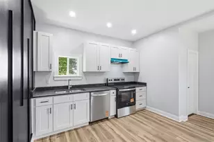 141 W 15th Ave, Homestead, PA 15120 - Photo 16