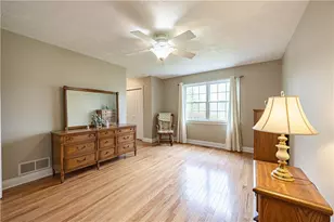 224 Country View Dr, Lower Burrell, PA 15068 - Photo 14