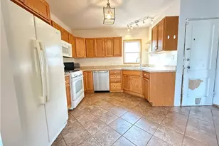 25 Lancaster Ave, Greenville Boro, PA 16125 - Photo 16