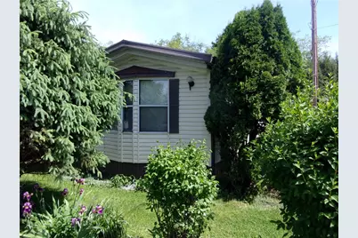 315 Hoover St, Saint Clair Township, PA 15954 - Photo 1