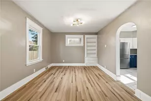 7 W Edison Ave, New Castle, PA 16105 - Photo 6