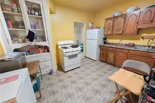 201 Comrie Ave, Braddock, PA 15104 - Photo 6