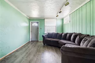2929 Brevard Ave, Pittsburgh, PA 15227 - Photo 6