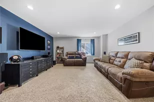 304 Sunrise Dr, Collier Township, PA 15106 - Photo 38